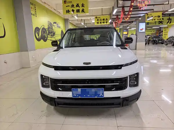 Geely ICON 2025