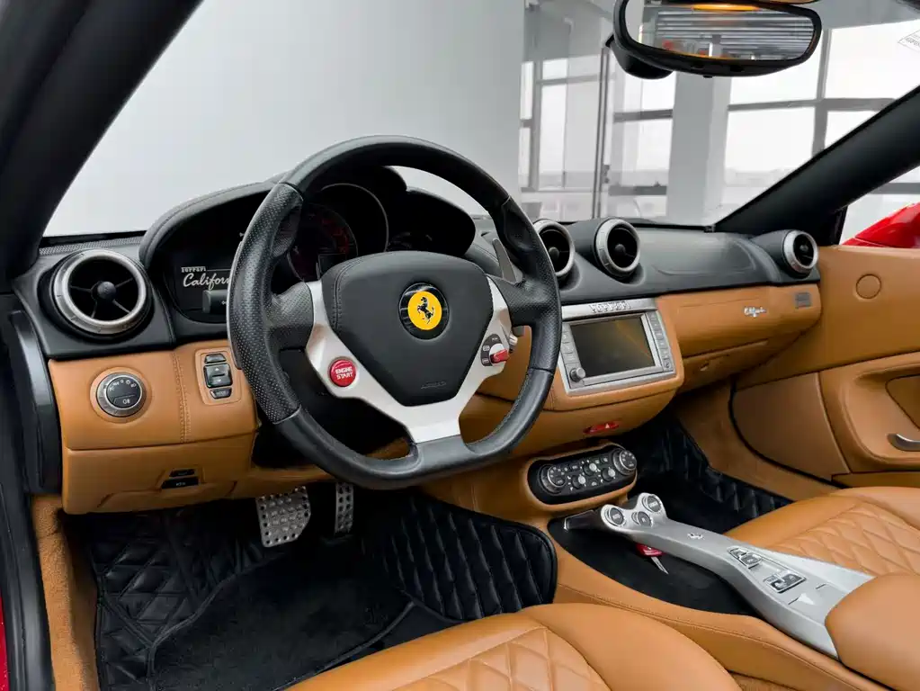 Ferrari California T 2012 — фото 16