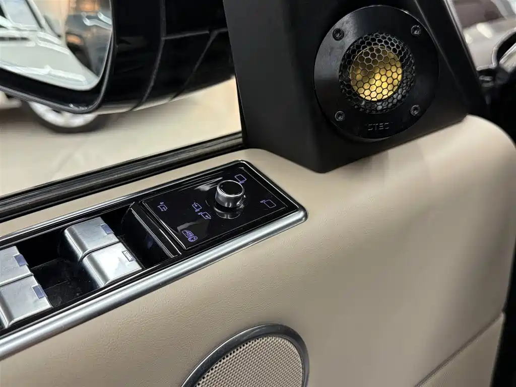 Land Rover Range Rover 2016 — фото 9