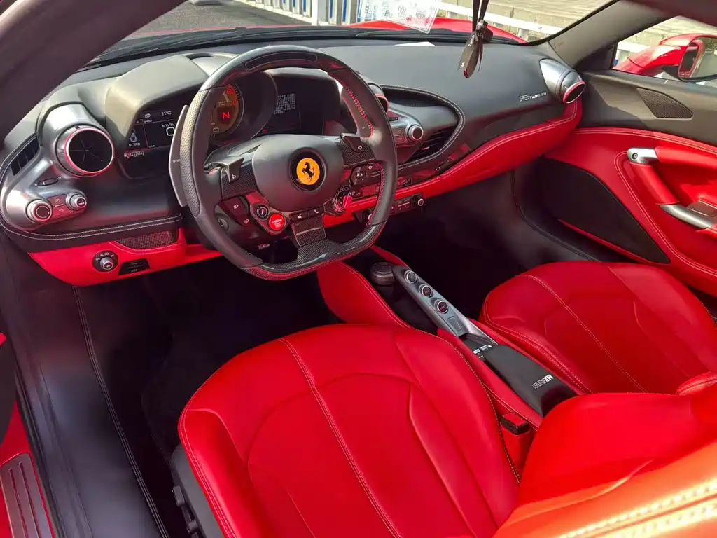 Ferrari F8 2021 — фото 4