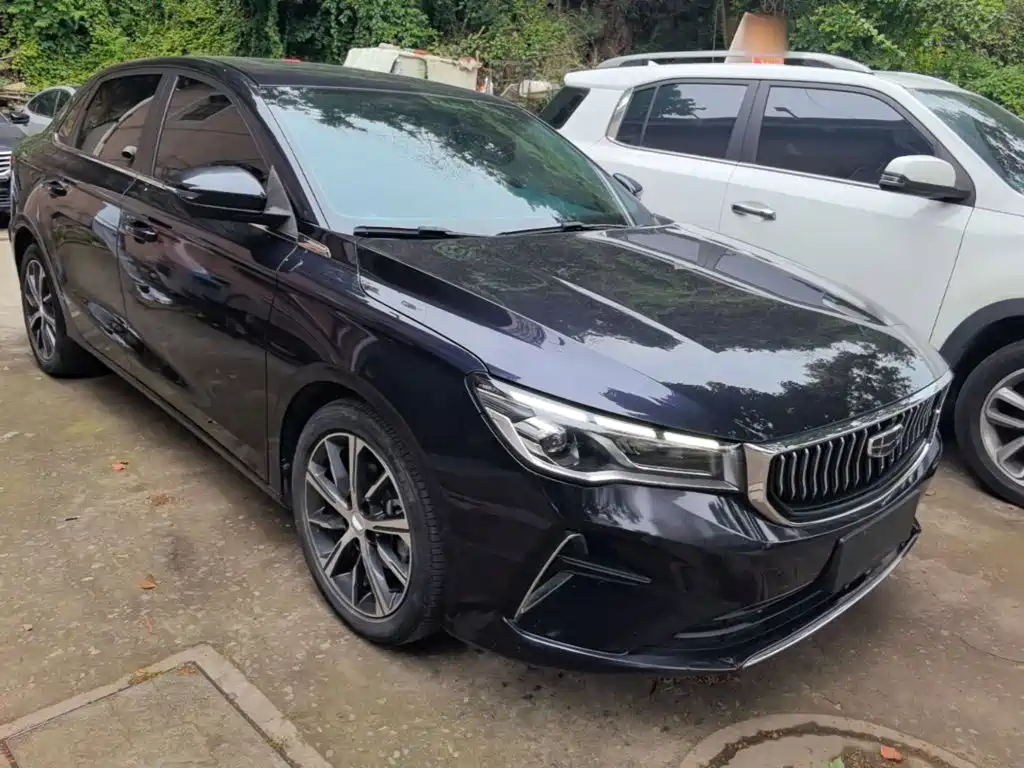 Geely Emgrand 2023