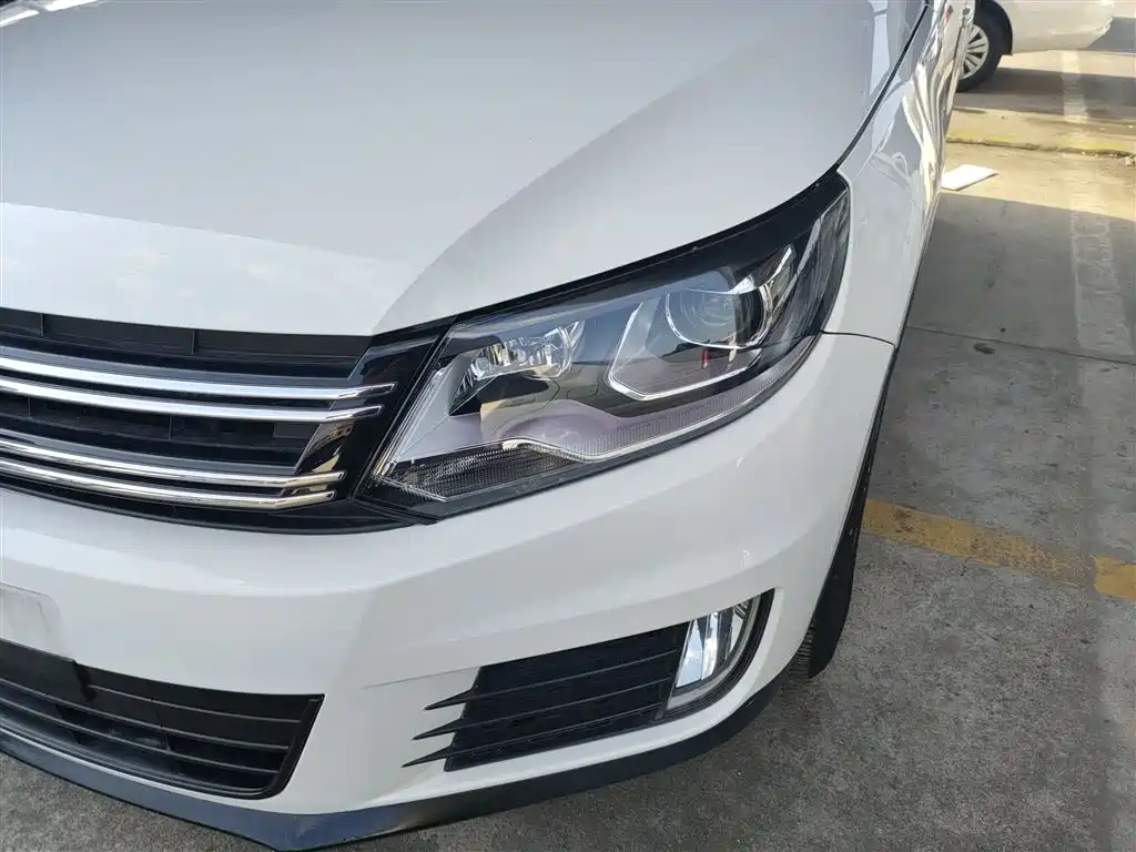 Volkswagen Tiguan 2015 — фото 24