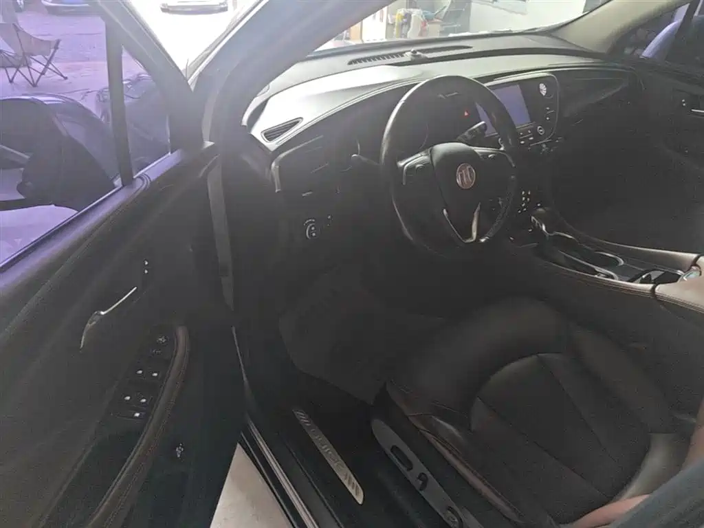 Buick Envision Plus 2017 — фото 16