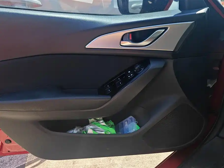 Mazda 3 Axela 2018