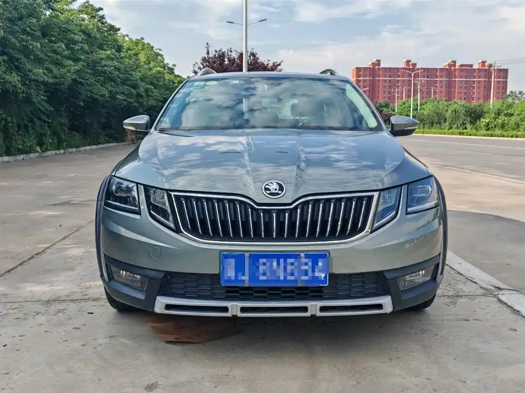 Skoda Octavia 2018 — фото 2