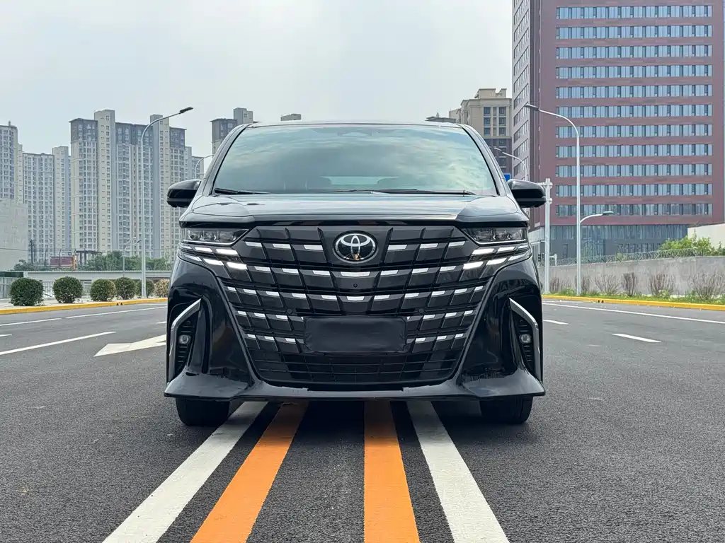 Toyota Alphard 2024 — фото 2