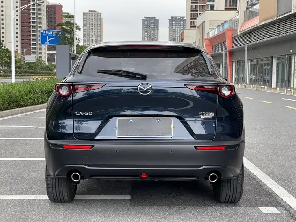 Mazda CX-30 2021 — фото 11