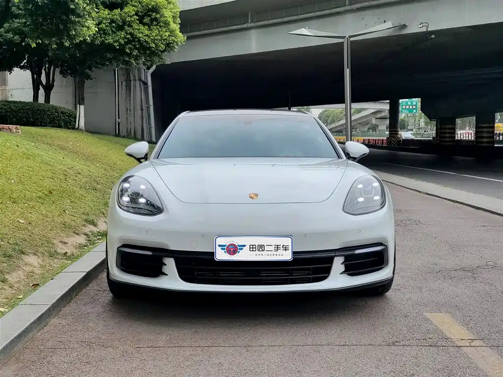 Porsche Panamera 2018 — фото 2