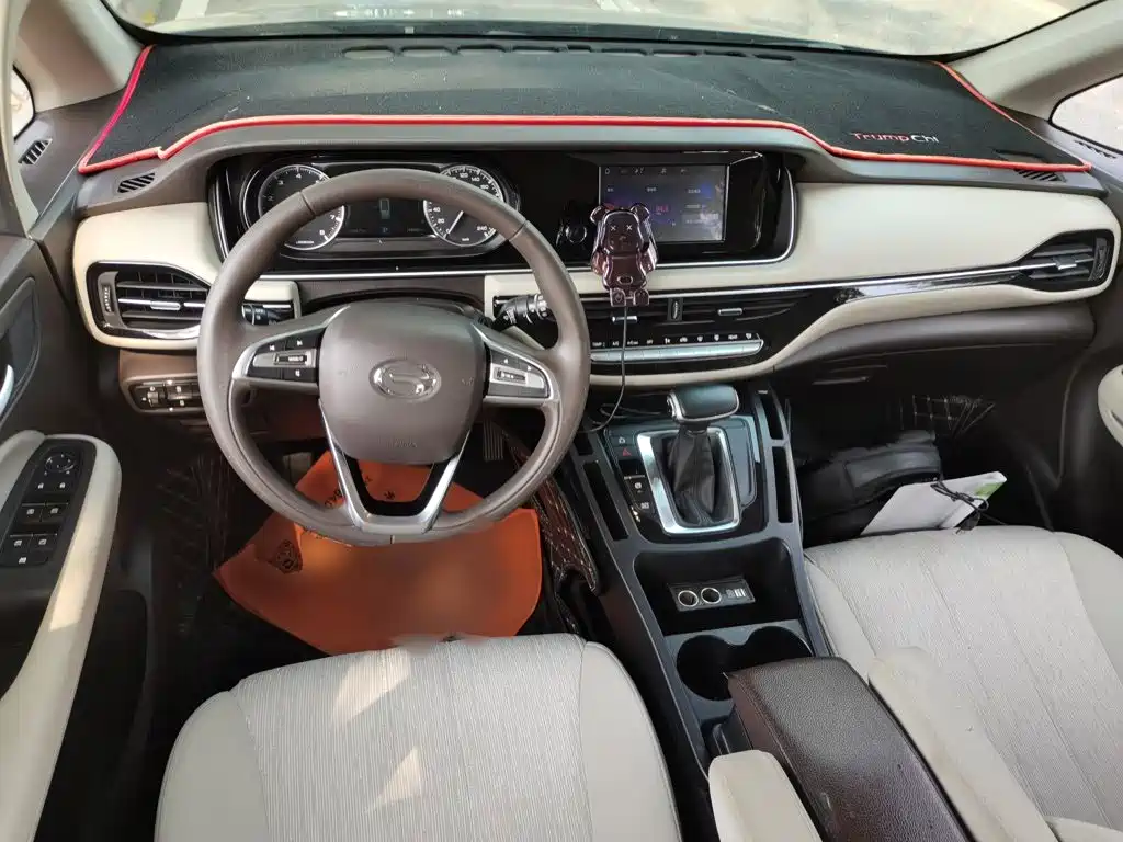 GAC Trumpchi M6 2020 — фото 6