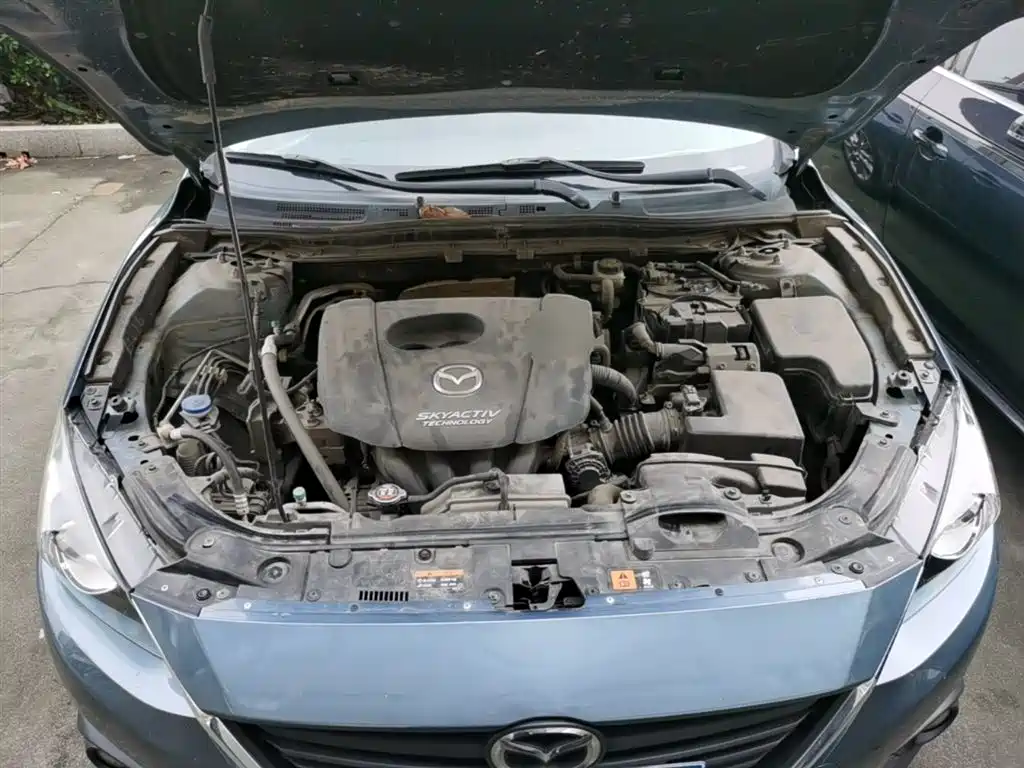 Mazda 3 Axela 2016 — фото 20