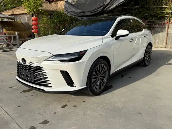 Lexus RX 2023