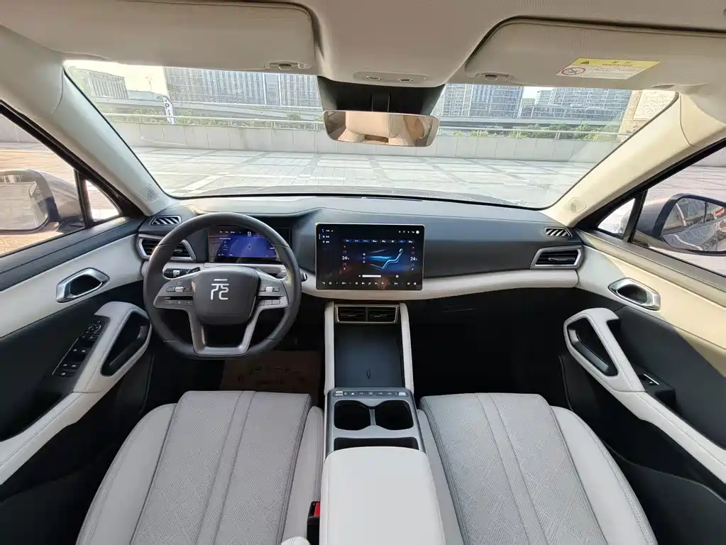 BYD Yuan UP 2025