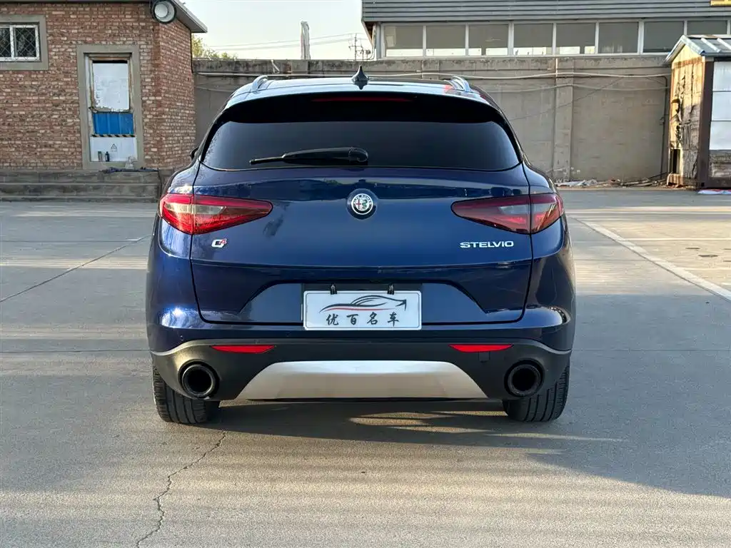 Alfa Romeo Stelvio 2018 — фото 5