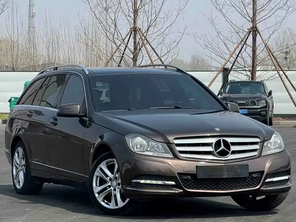 Mercedes-Benz C-Class 2011