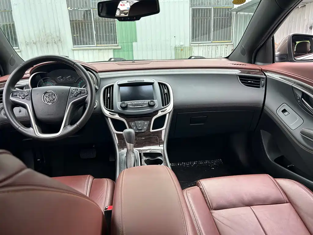Buick LaCrosse 2015 — фото 11