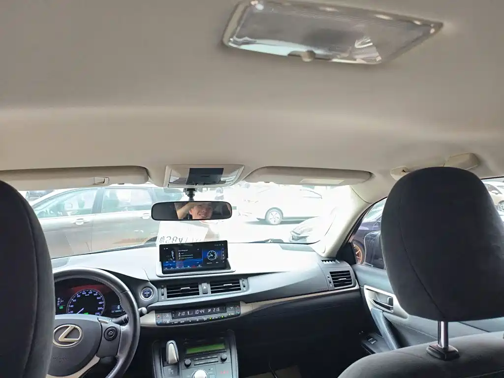 Lexus CT 2020 — фото 14