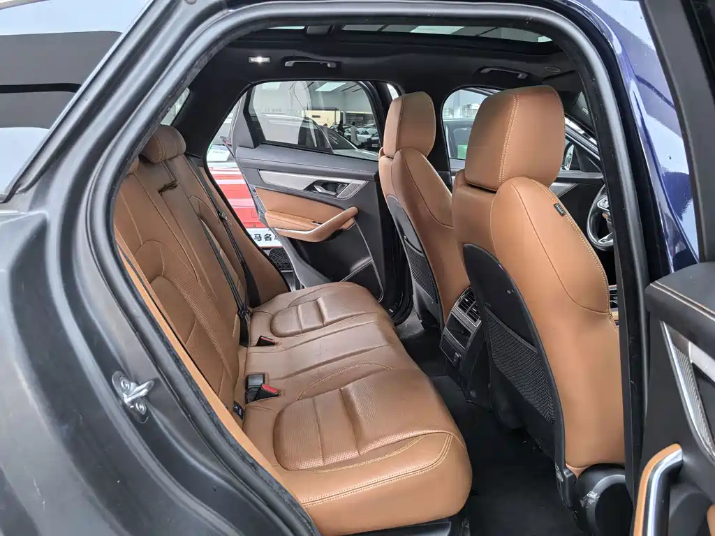 Jaguar F-PACE 2021 — фото 11