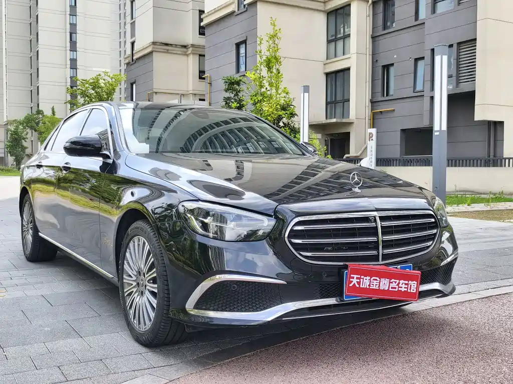 Mercedes-Benz E-Class 2023