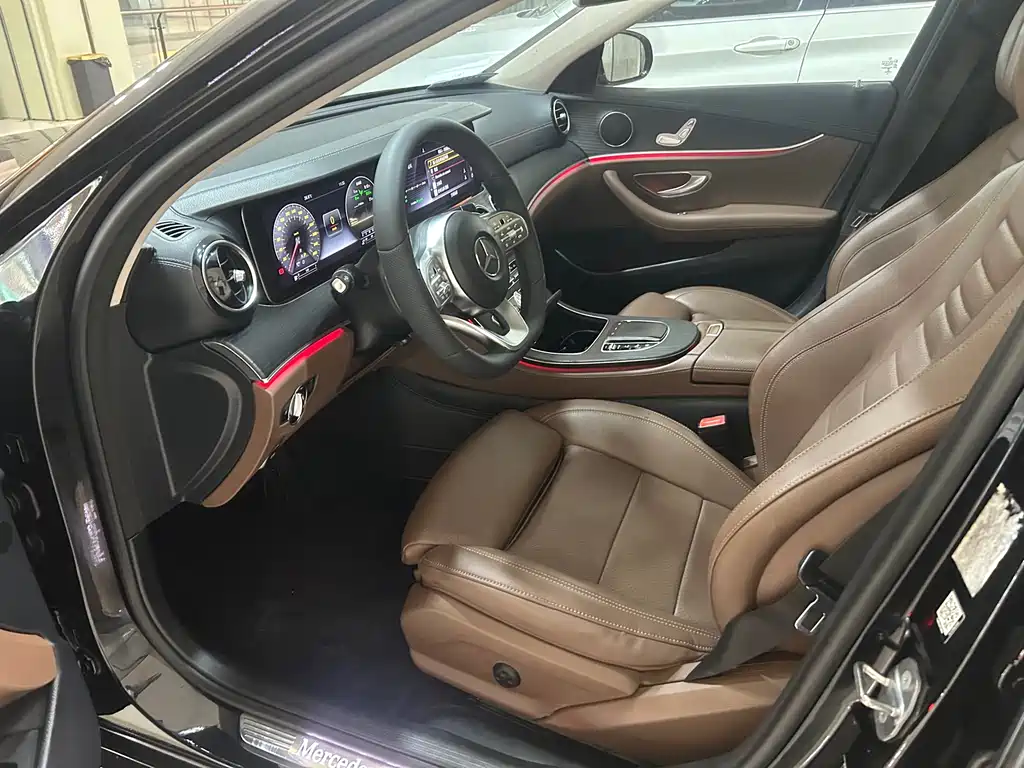 Mercedes-Benz E-Class 2020 — фото 14