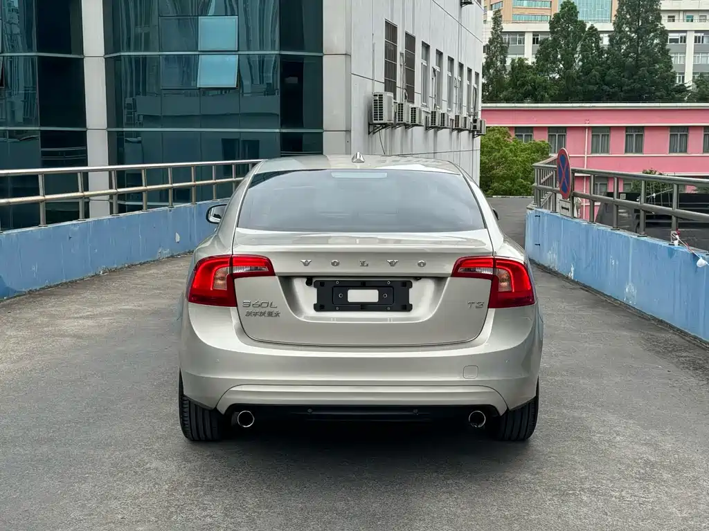 Volvo S60 2017 — фото 5