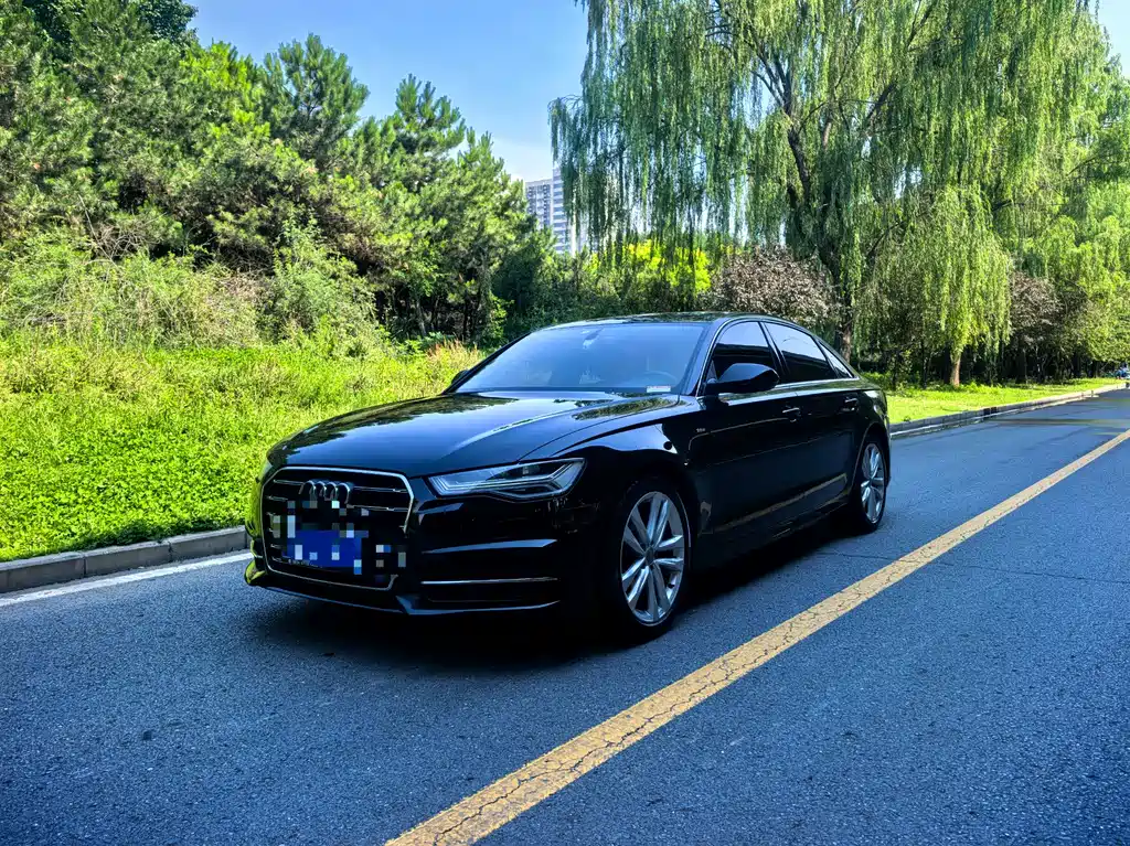 Audi A6L 2019 — фото 1
