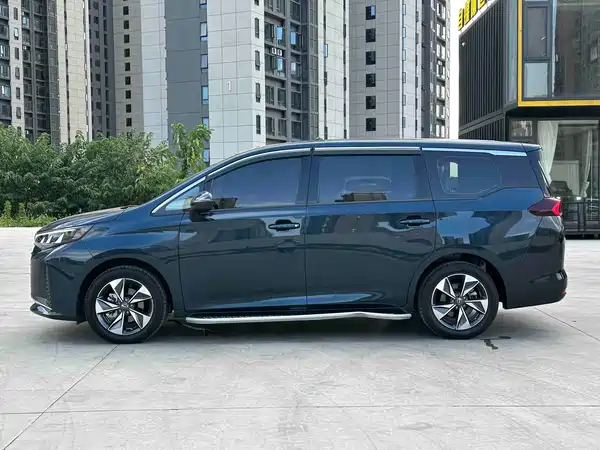 GAC Trumpchi M6 2022