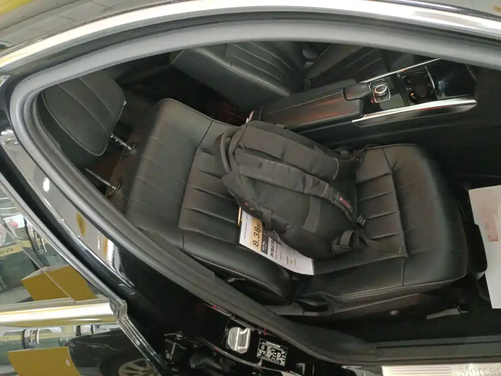 Mercedes-Benz E-Class 2015 — фото 20
