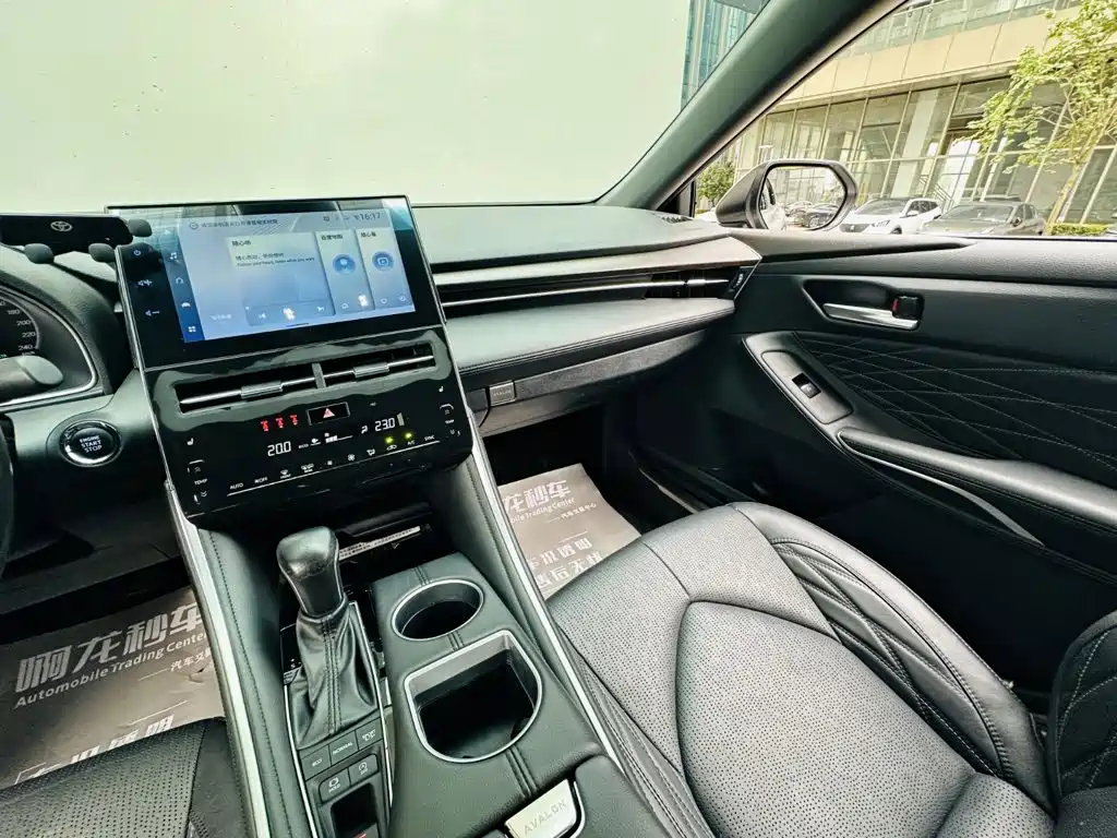 Toyota Avalon 2023 — фото 14