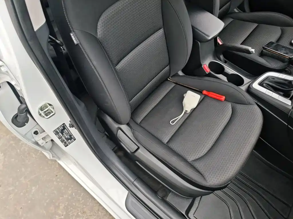 Hyundai Elantra 2019 — фото 25