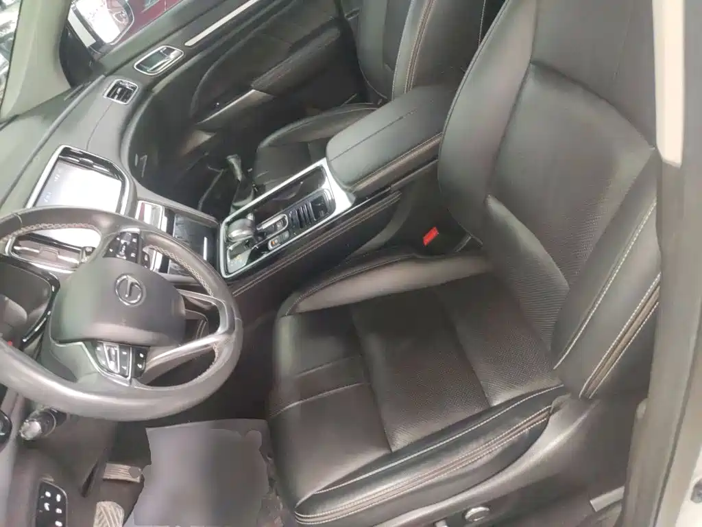 GAC Trumpchi GS8 2021 — фото 15
