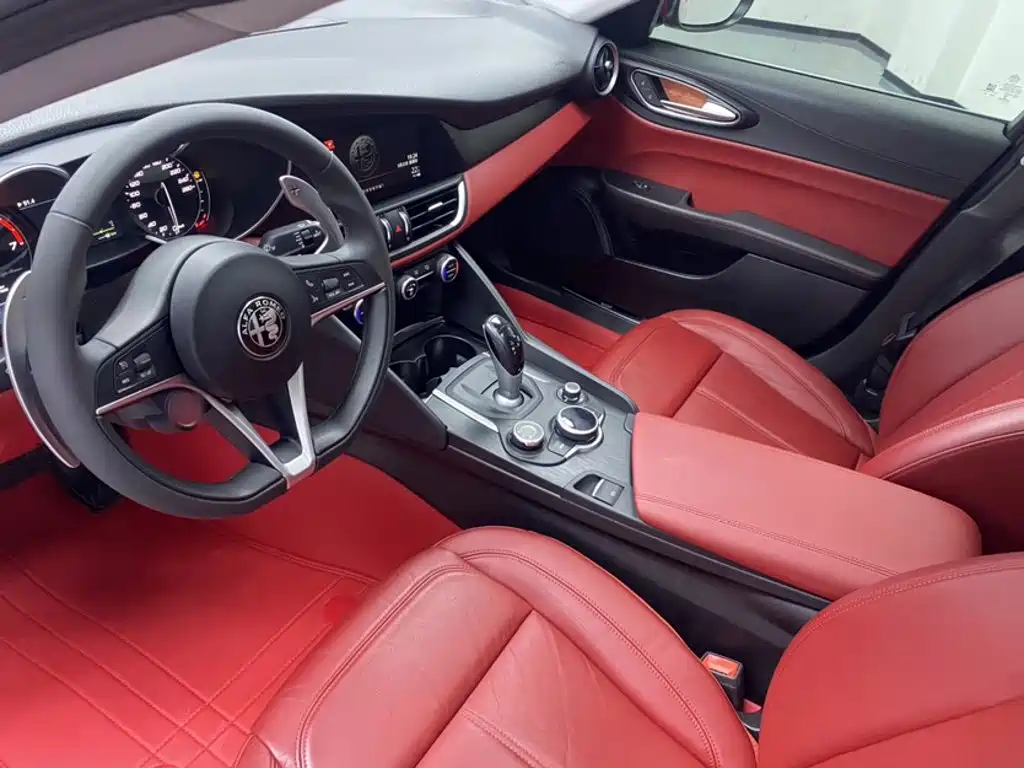Alfa Romeo Giulia Juliet 2018 — фото 15