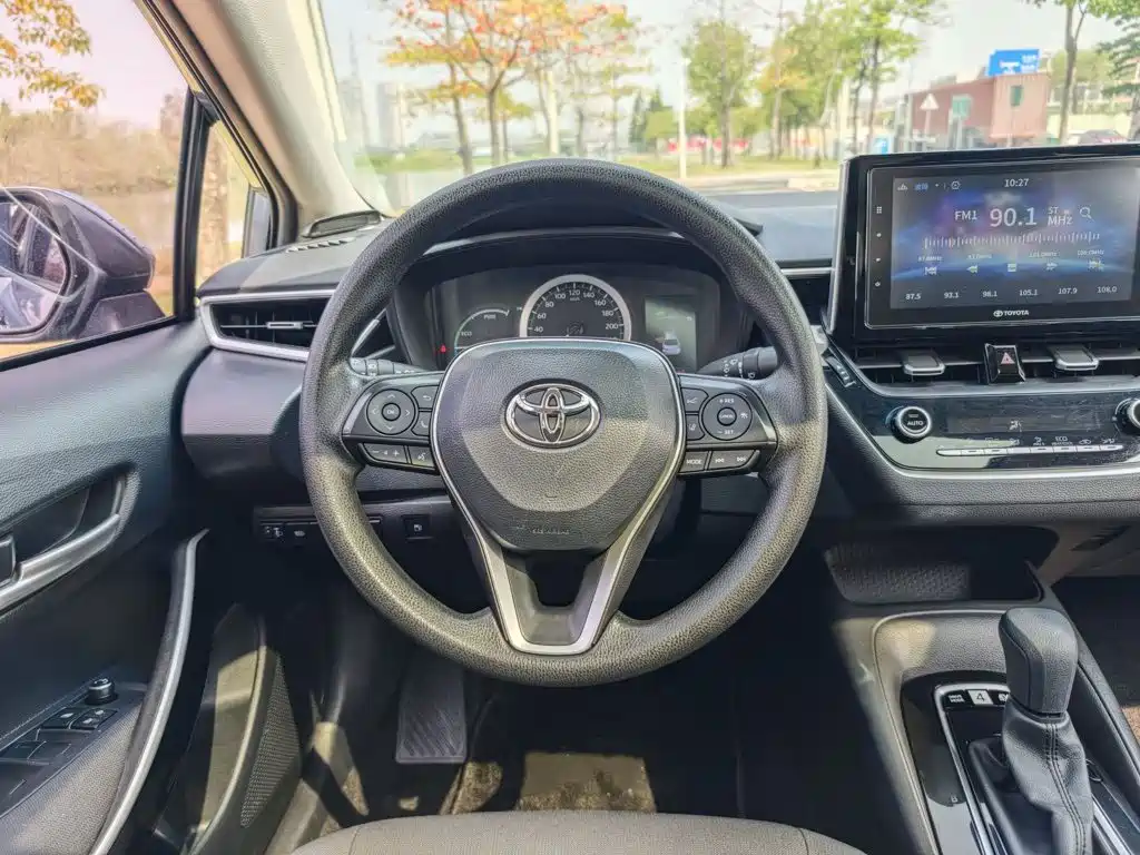 Toyota Corolla 2020 — фото 18