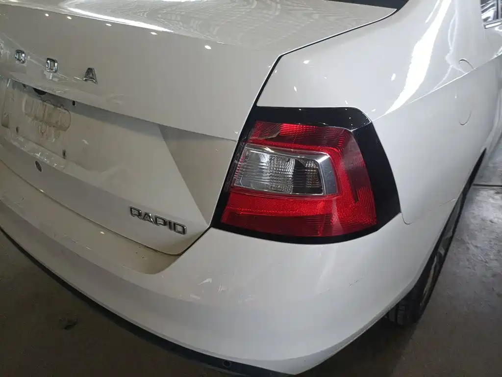 Skoda Rapid 2020 — фото 24