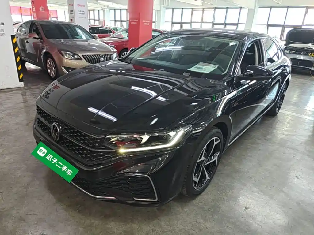 Volkswagen Passat 2024