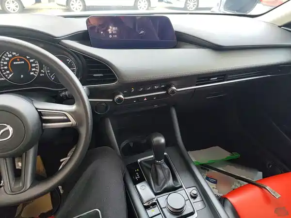 Mazda 3 Axela 2020