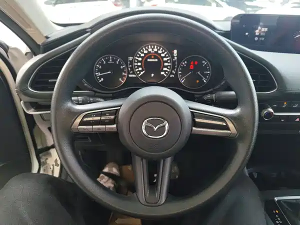 Mazda 3 Axela 2020