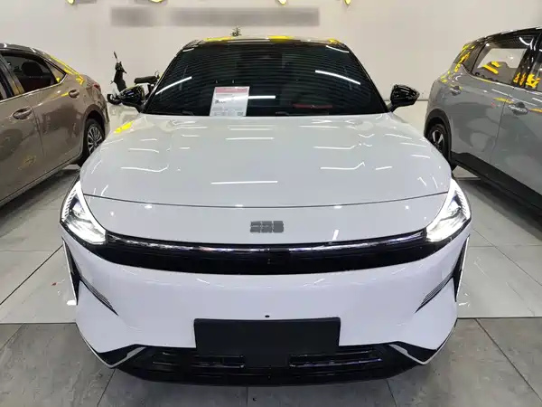 Geely Galaxy L6 2024