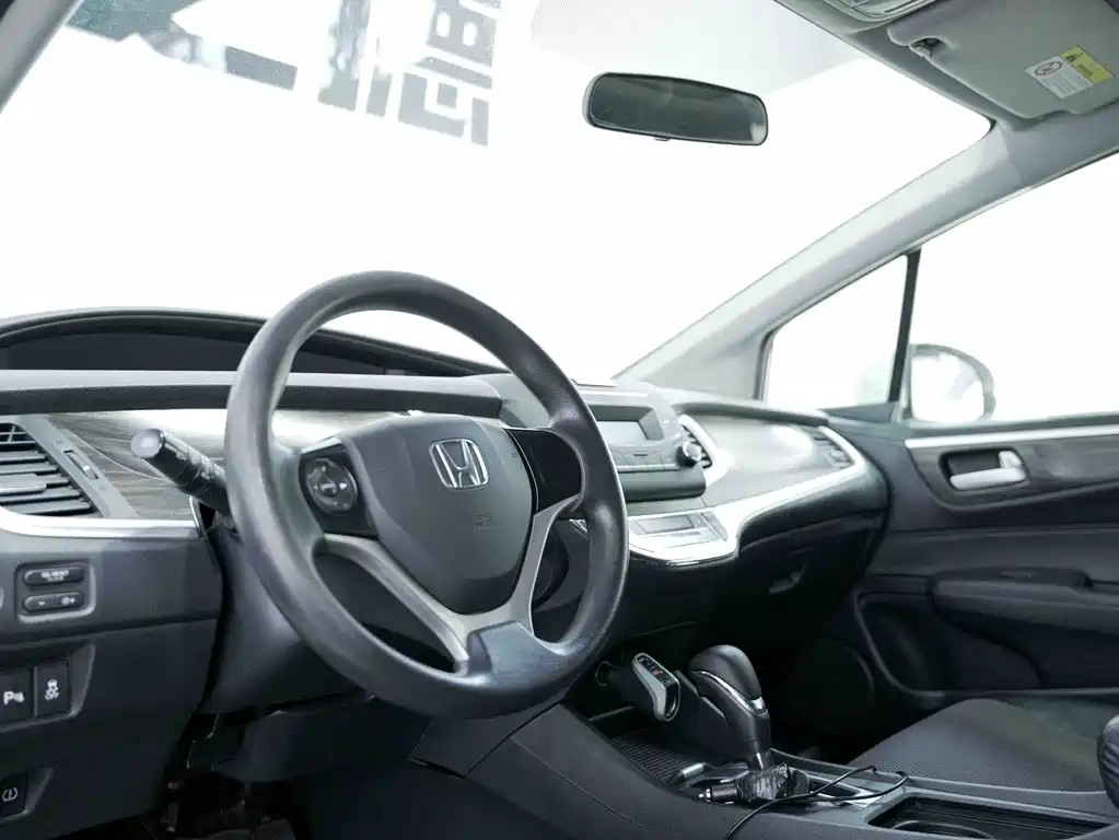 Honda Jade 2018 — фото 10