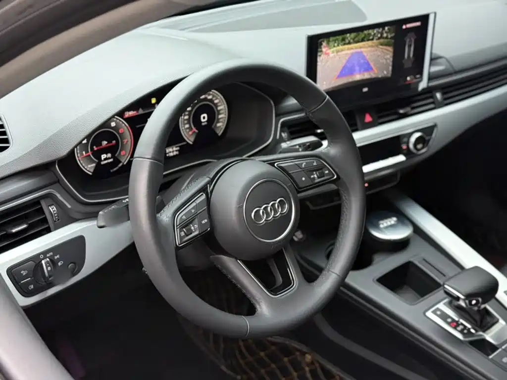Audi A4L 2022 — фото 13