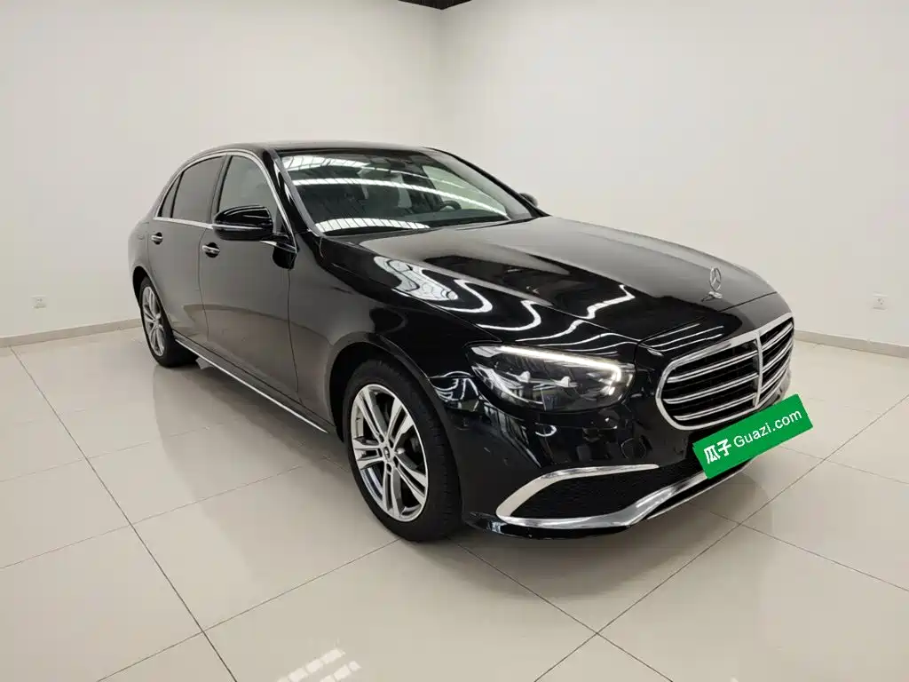 Mercedes-Benz E-Class 2022