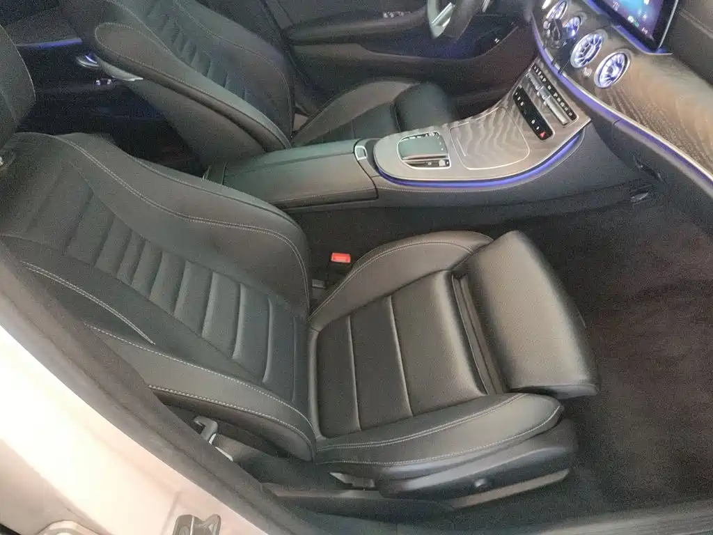Mercedes-Benz E-Class 2022 — фото 25