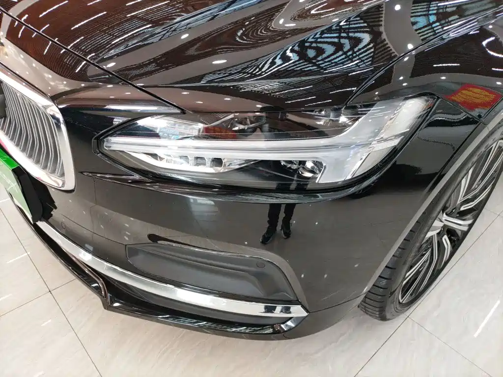 Volvo S90 2023 — фото 18