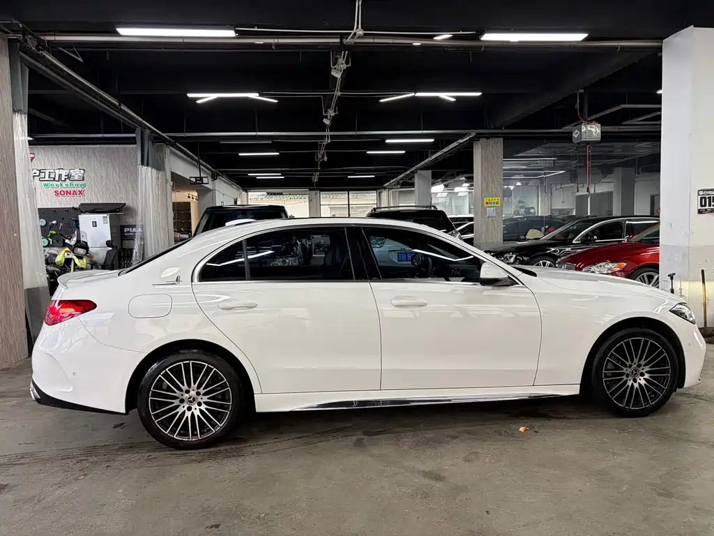Mercedes-Benz C-Class 2023