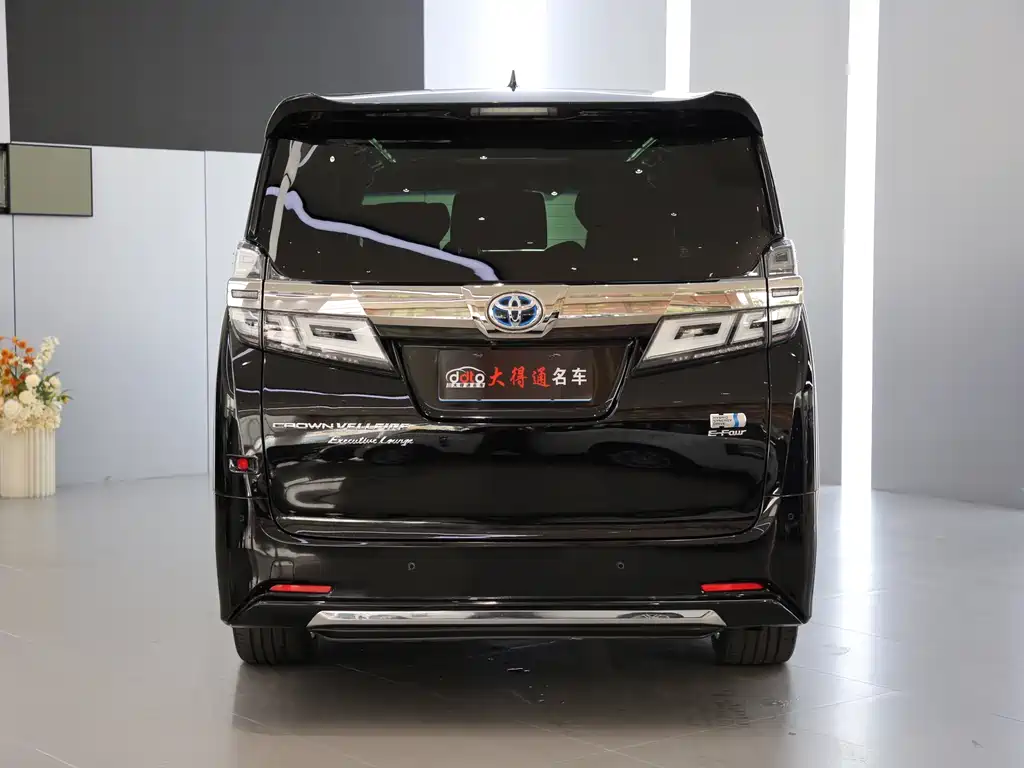 Toyota Vellfire 2021 — фото 22