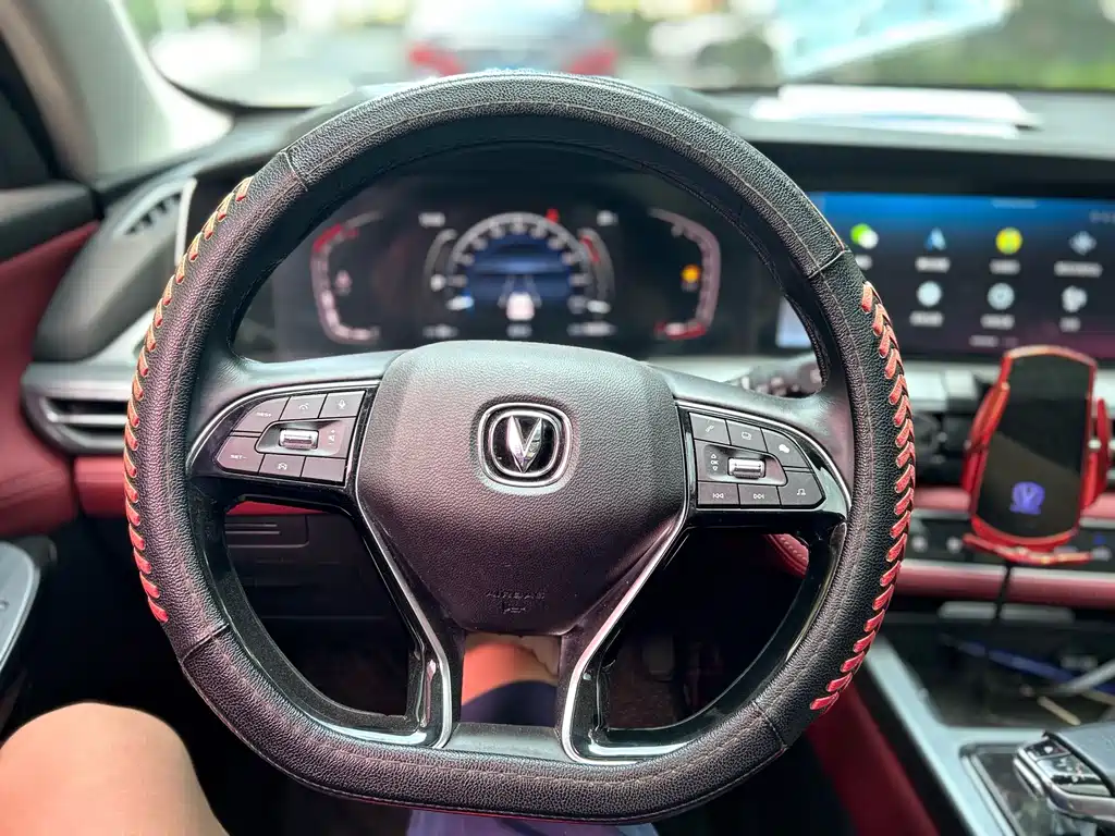 Changan CS75PLUS 2022 — фото 10