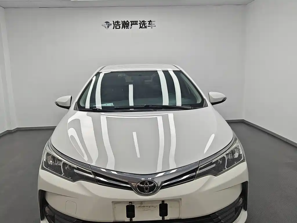 Toyota Corolla 2018 — фото 2