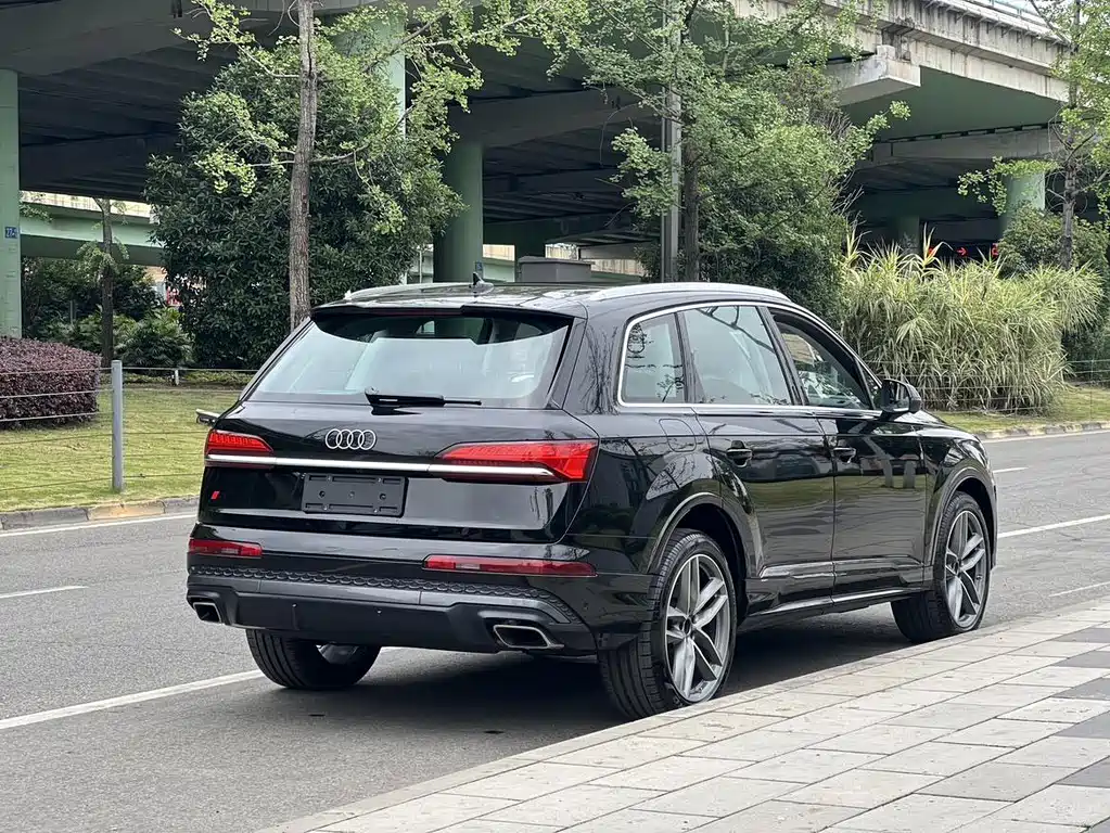 Audi Q7 2026 — фото 11