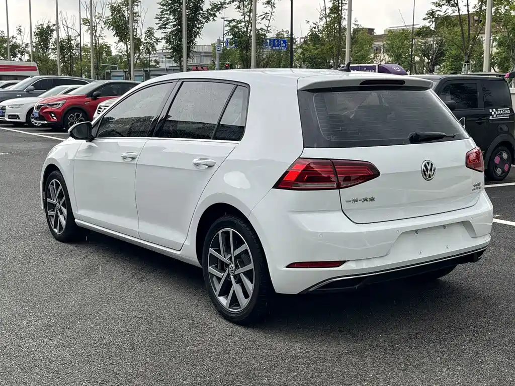 Volkswagen Golf 2020 — фото 10