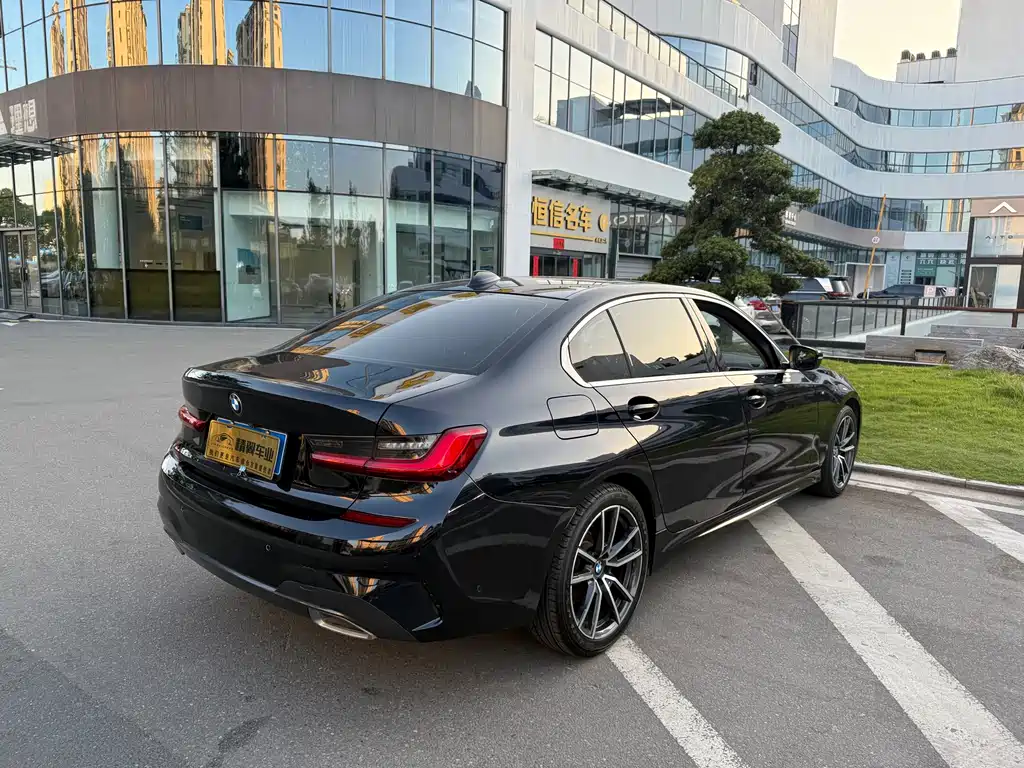 BMW 3 Series 2020 — фото 11