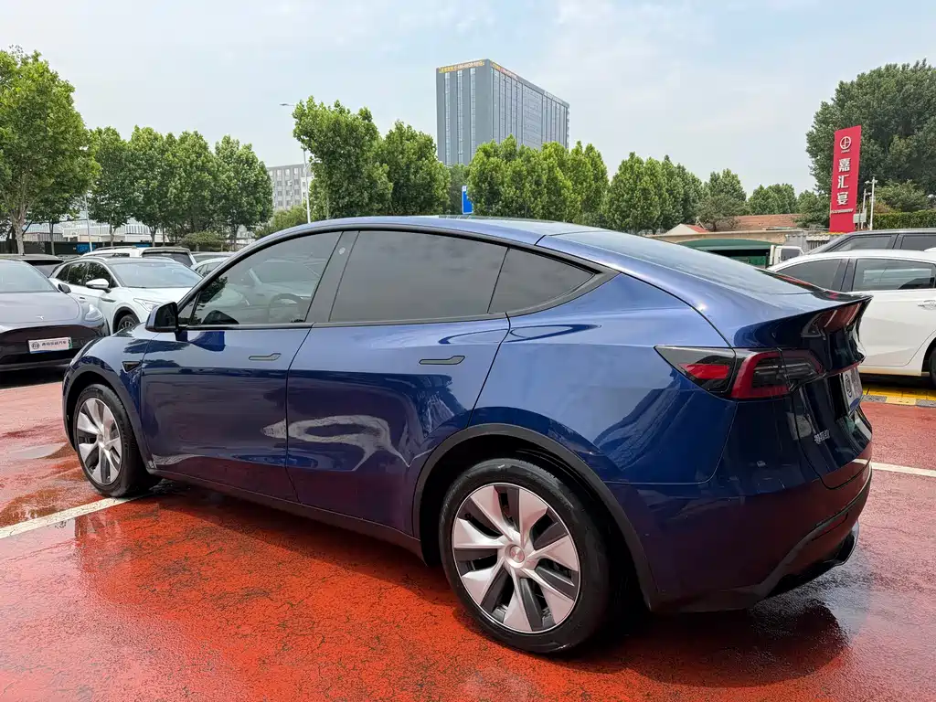 Tesla Model Y 2022 — фото 4